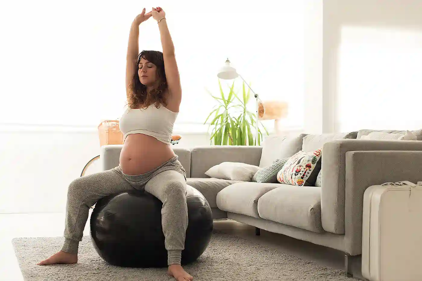 How to Support Your Core Safely During Pregnancy Lymington